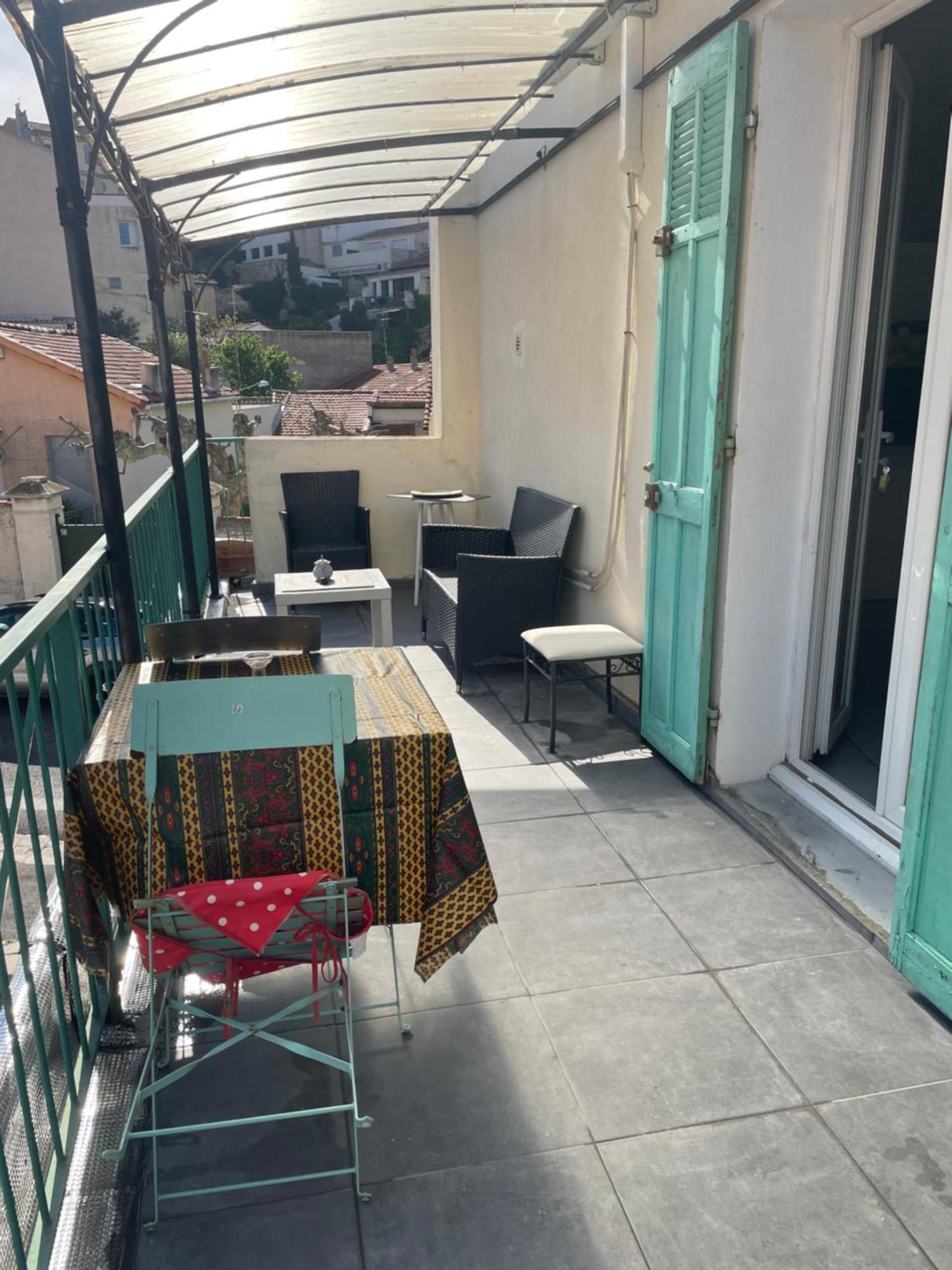 Stud Terras Ville Corniche 2 Pers Stat Gratuit Rue Modif Suivt Possib Et Accord Exclusif Марсель Экстерьер фото